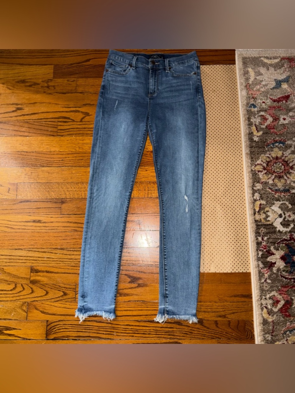 Lucky Brand Women’s Blue Brooke Legging Jeans with Raw Hem - Size 4/27